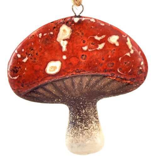 Produkt Urocze zawieszki w kształcie czerwonych grzybów ze sznurkiem jutowym - 3 cm, zestaw 6 sztuk - idealne dekoracje na jesień i Boże Narodzenie